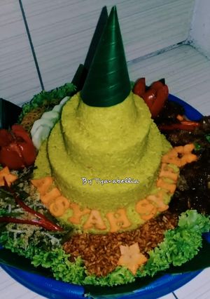 Foto resep Nasi Tumpeng