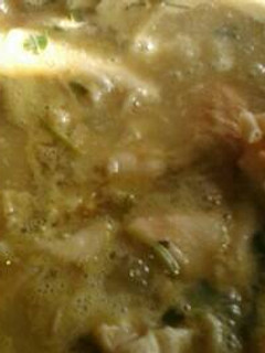 Una foto de Pollo en salsa verde con setas