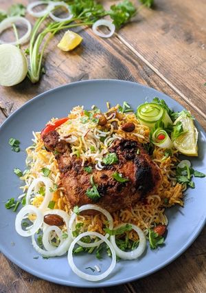 A picture of Chicken Majboos.