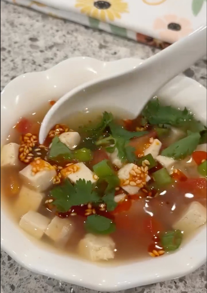 A picture of Tofu Tomato Soup.