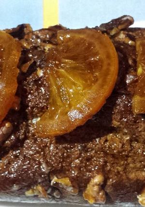 Una foto de Bizcocho de nueces con Glaseado de naranja