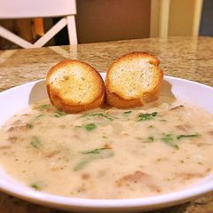 A picture of Zuppa Toscana.