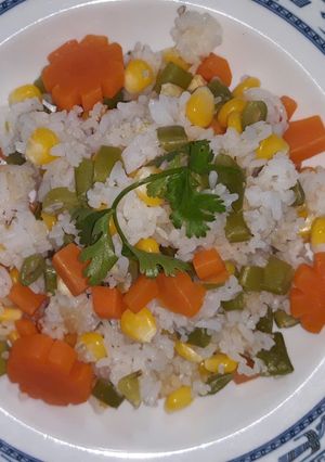 Hình của món Cơm chiên chay rau củ.