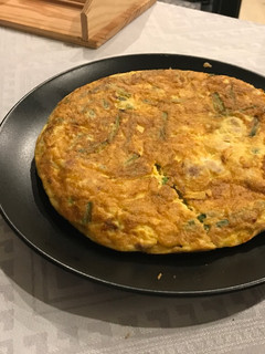 Una foto de Tortilla de atún y verduras