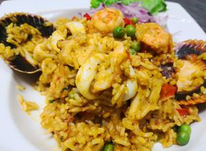 Una foto de Arroz con Mariscos