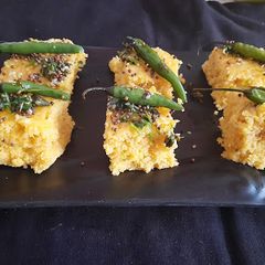 A picture of Besan oats dhokla.