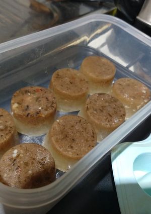 Una foto de Cubitos de caldo de carne y verduras