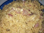 A picture of indomie spices