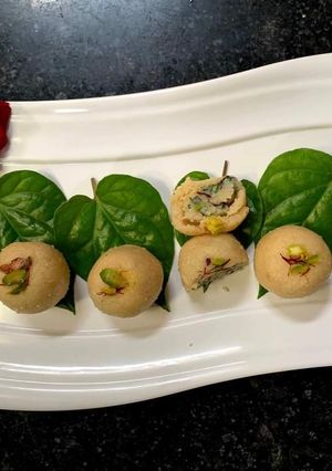 A picture of Pan gulkand ladoo.