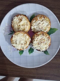 ગાર્લિક બ્રેડ (Garlic Bread Recipe In Gujarati) રેસીપી મુખ્ય ફોટો