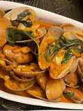 Thai Sweet Clams with Sweet Basil and Mild Chilli Sauce - WOWeeee :P