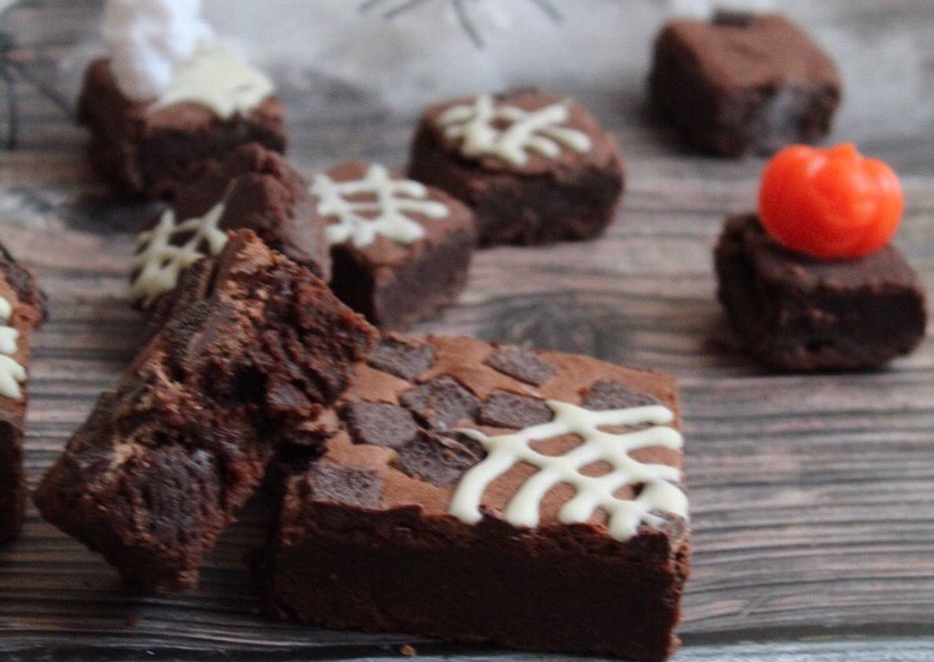 SPOOKtacular easiest brownie #halloween