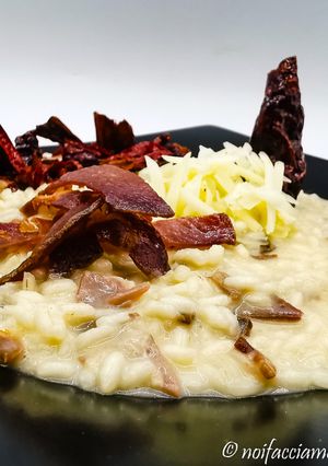 Foto di Risotto ai Peperoni Cruschi con Capocollo e Caciocavallo Podolic