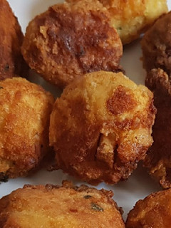 Una foto de Albóndigas de bacalao