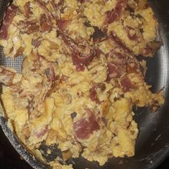 A picture of Scrambled Egg Omelette.