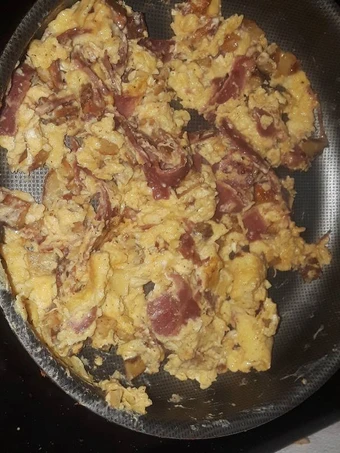 Easy Steps to Prepare Scrambled Egg Omelette the Perfect Appealing