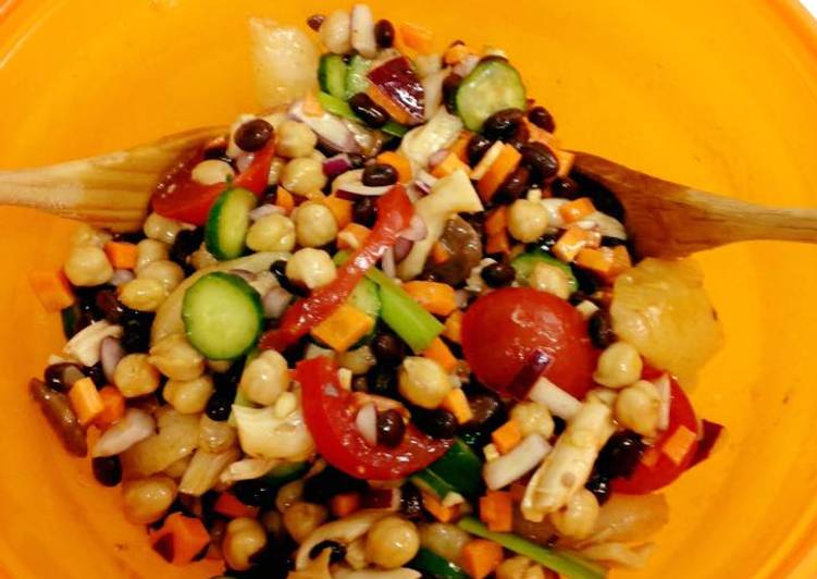 Veggie Fruit Bean Salad - Sweet Chili Garlic Dressing