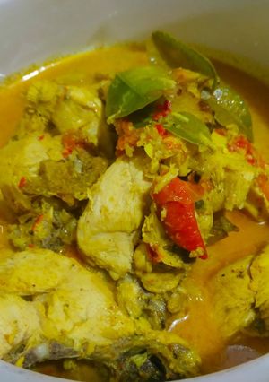 Foto resep Ayam Kuah Kuning Pedas