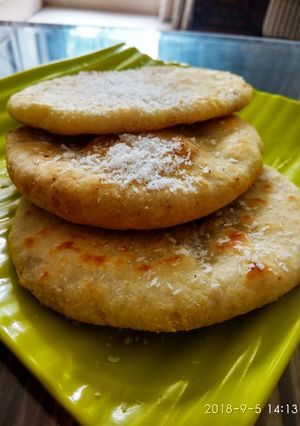 A picture of Pooran poli.