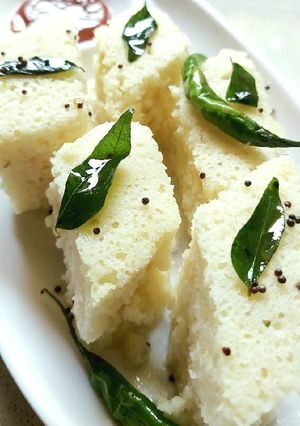 A picture of Khatta Dhokla.