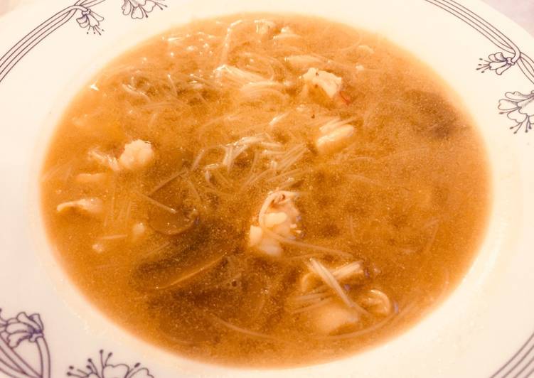 Sopa de fideos chinos