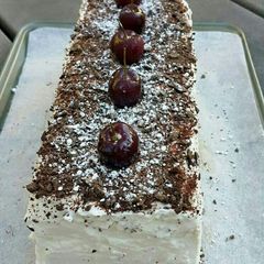 A picture of Tiramisu Cake.