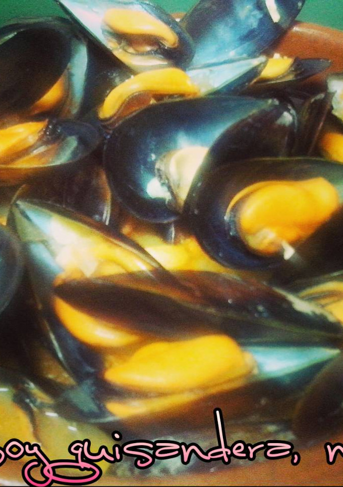 Una foto de Cazuela de mejillones en salsa picante