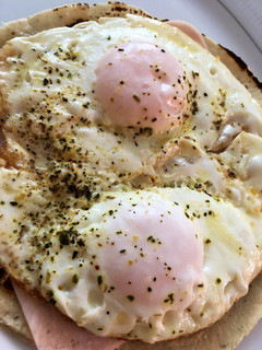 Una foto de Huevos estrellados al vapor (técnica más saludable)