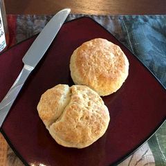 Mom's Buttermilk Biscuits (Taste of Home) A picture of Mom's Buttermilk Biscuits (Taste of Home).
