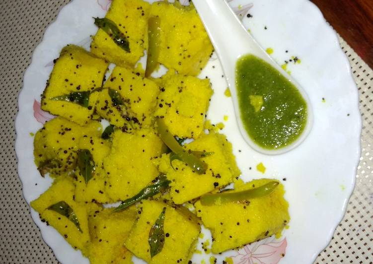 Steps to Make Super Quick Homemade Instant Dhokla