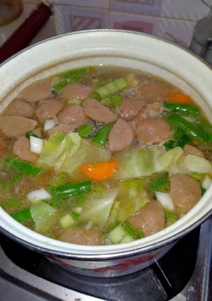 Foto resep Sayur sop ayam bakso simple