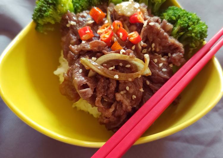step by step Menyiapkan Beef rice bowl Anti Gagal