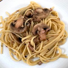 A picture of Tuna Mushroom Linguine.