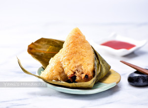 古早味蛋黃栗子肉粽 的食譜成品照片