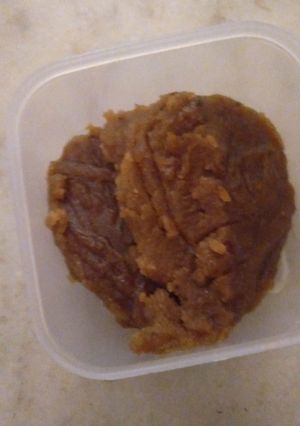 A picture of Atta halwa.