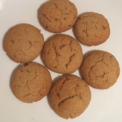 A picture of Sweet and salty cookies.