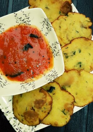 A picture of Coriander crispy puri.