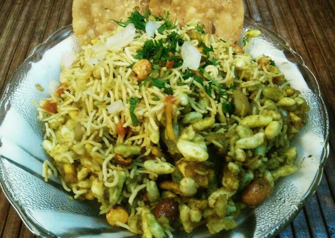 Kachori Bhel Puri Recipe by Jasmin Motta _ #BeingMotta - Cookpad