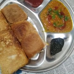 A picture of Pav Bhaji.