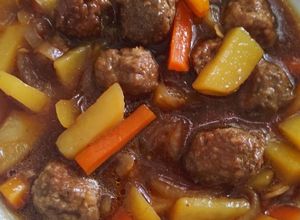 Foto resep Semur bistik bola daging