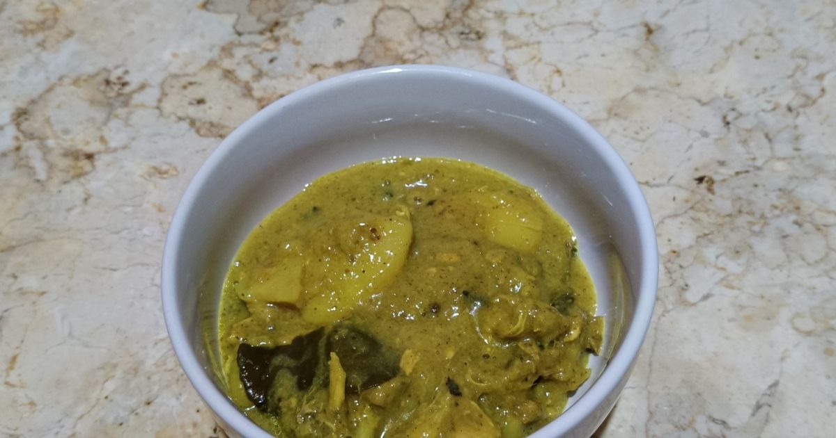 Opor Ayam Kelantan (Malaysia)