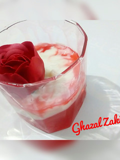 A picture of Vanilla Rose Pudding.