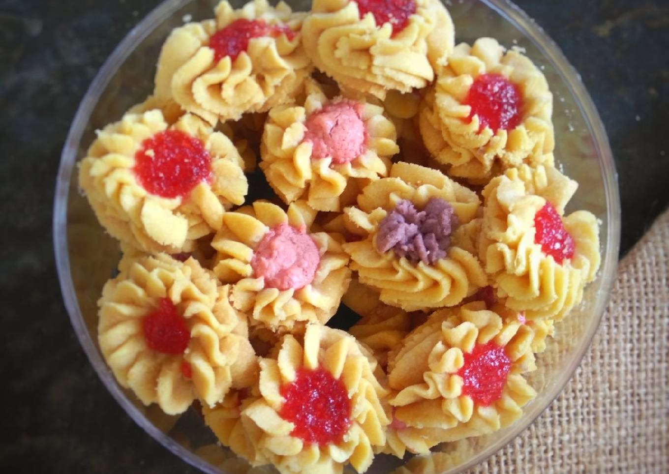 Kue Semprit Spesial Eggless
