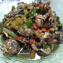 A picture of Sotong pedas.