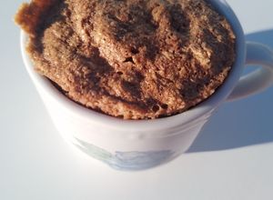 Una foto de Torta en Taza Saludable en el Microondas