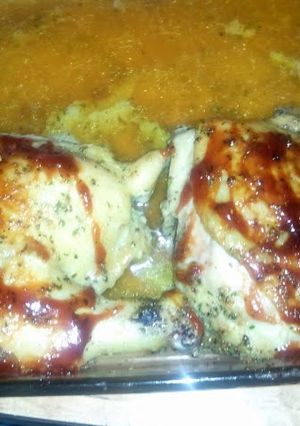 A picture of mama's baked chicken.