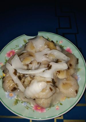 Hình của món Chuối xào với dừa non.