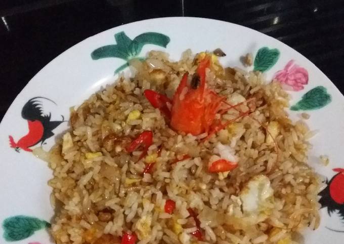 Nasi goreng telur udang rumahan