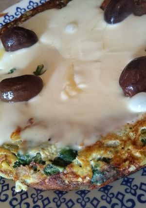 Una foto de Tortilla de acelga y atún con consejos para lxs que tienen miedo de cocinar tortillas