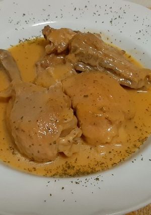 Una foto de Pollo guisado a la cerveza
